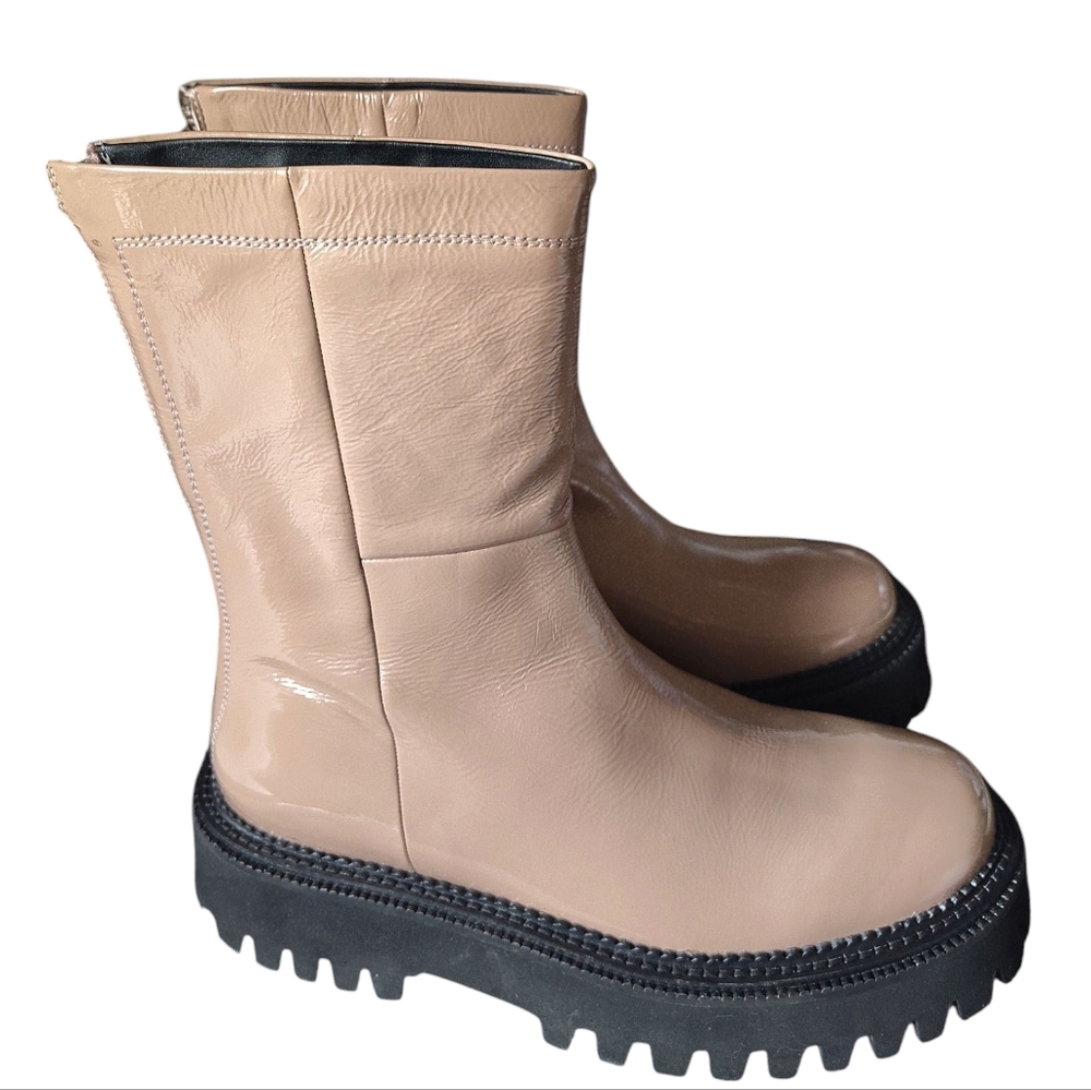 Seychelles NEW Patent Leather Tan Chunky Platform Boot Size 7.5 indie Punk